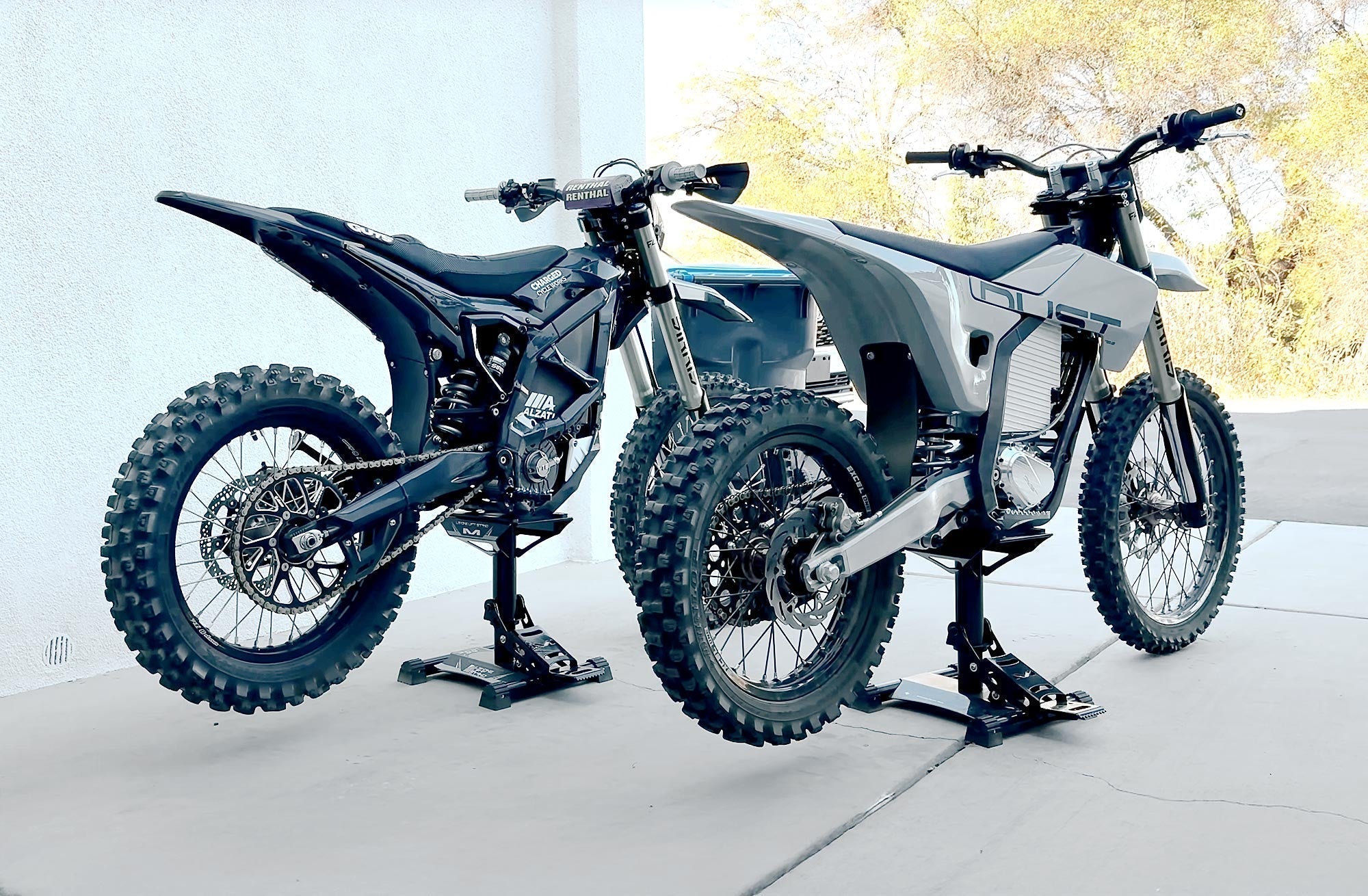 Dust Moto Hightail First Impression